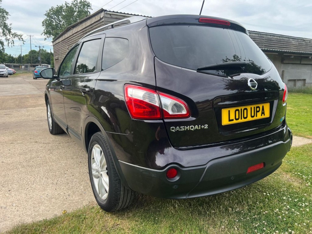 NISSAN QASHQAI+2