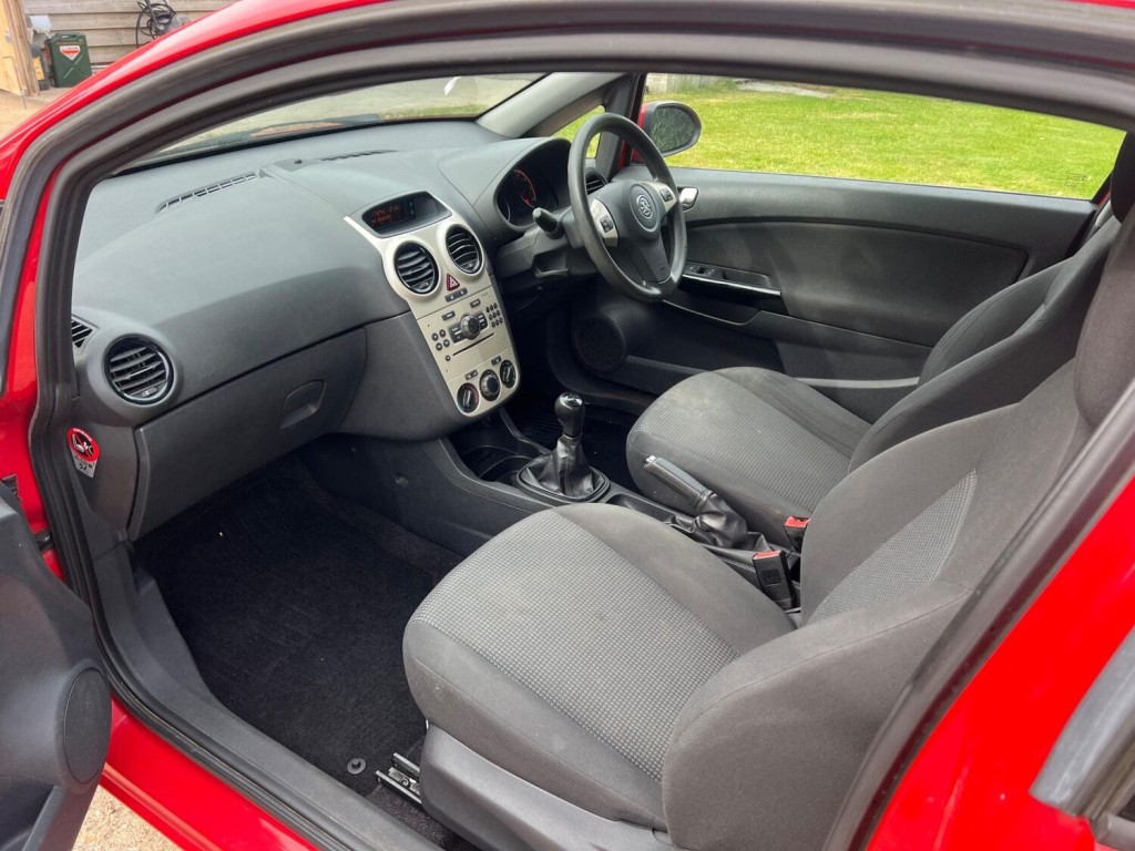 VAUXHALL CORSA