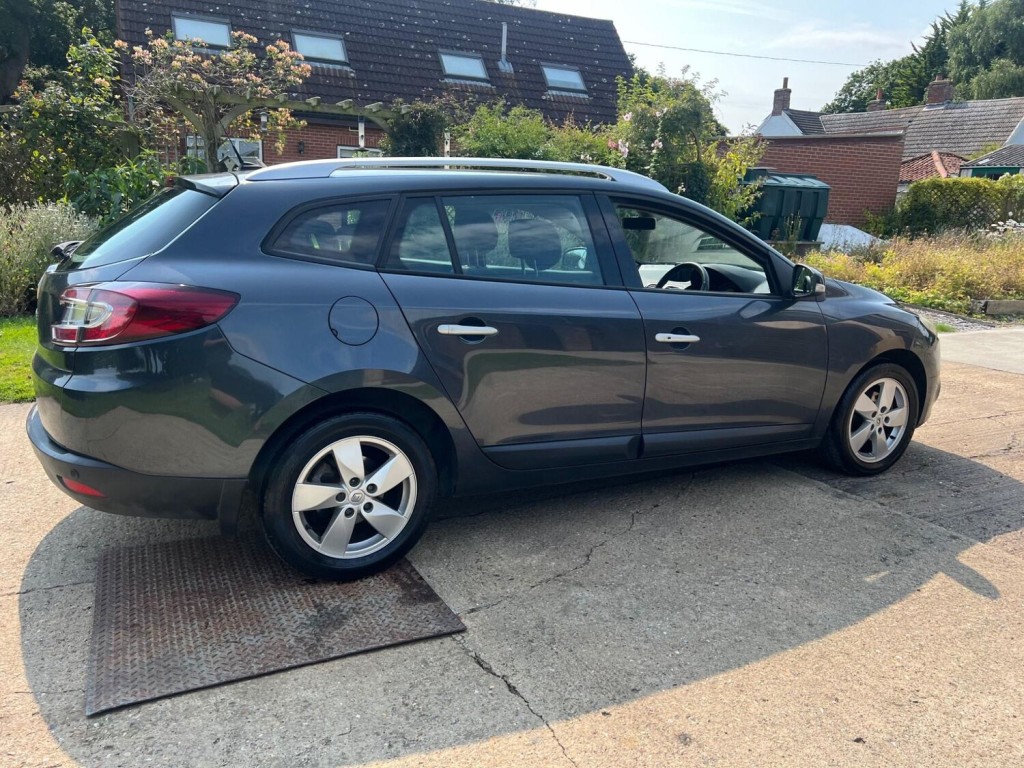 RENAULT MEGANE