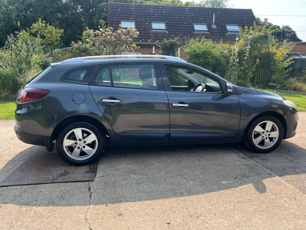 RENAULT MEGANE