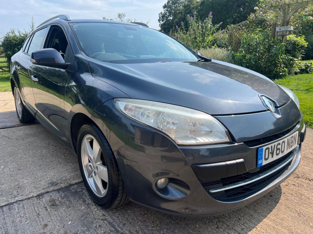 View RENAULT MEGANE 1.5 dCi Dynamique TomTom Sport Tourer Euro 4 5dr