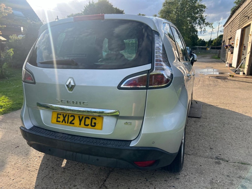 RENAULT SCENIC