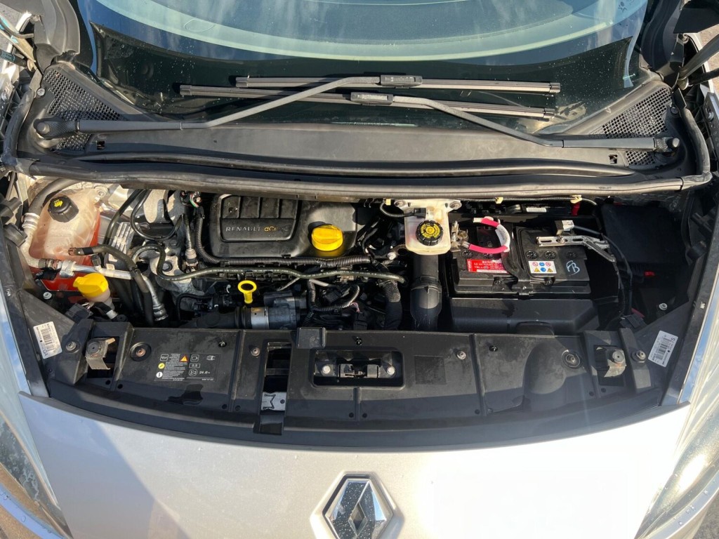 RENAULT SCENIC