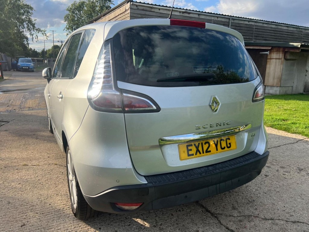 RENAULT SCENIC