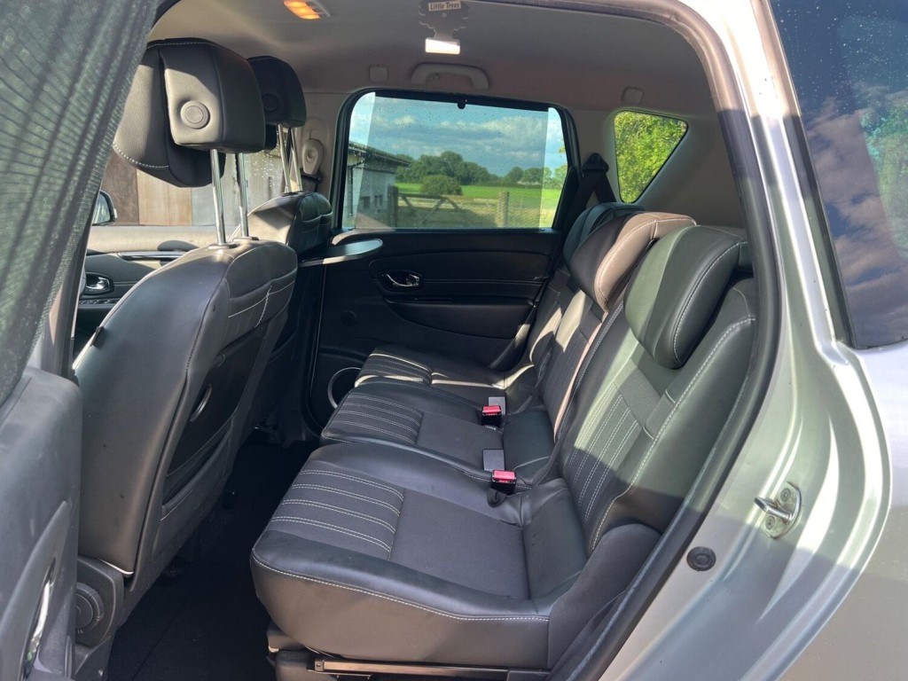 RENAULT SCENIC