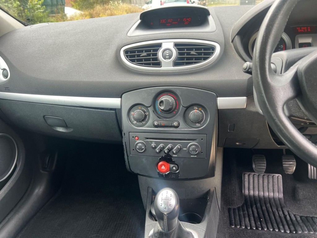 RENAULT CLIO