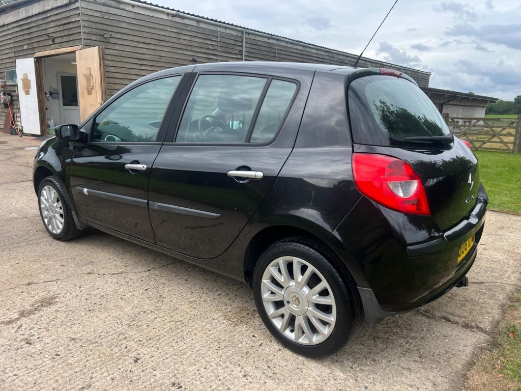RENAULT CLIO