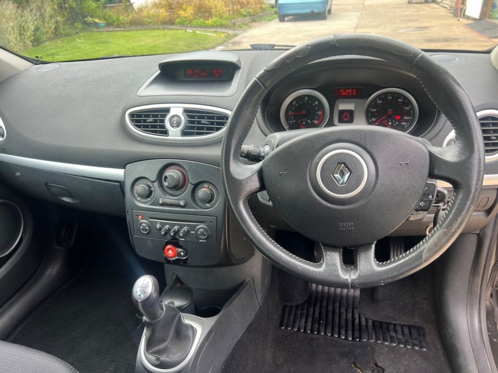 RENAULT CLIO