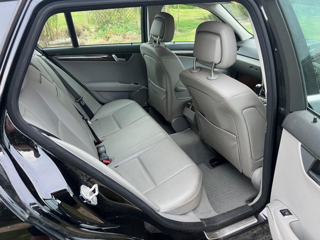 MERCEDES-BENZ C CLASS