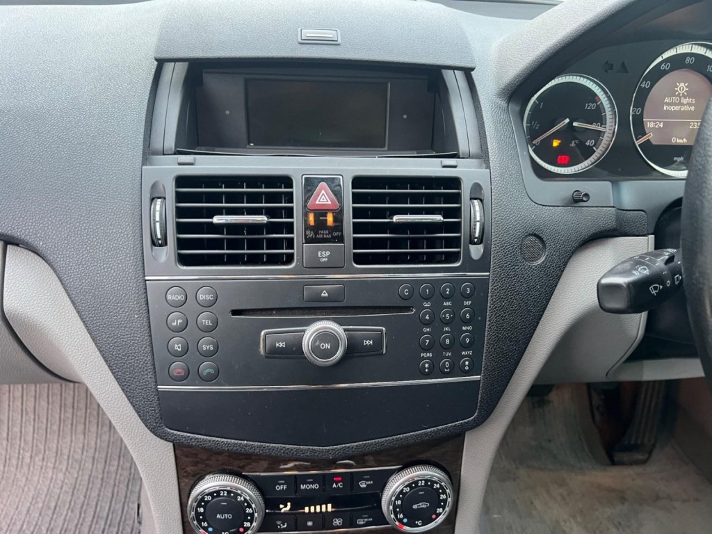 MERCEDES-BENZ C CLASS