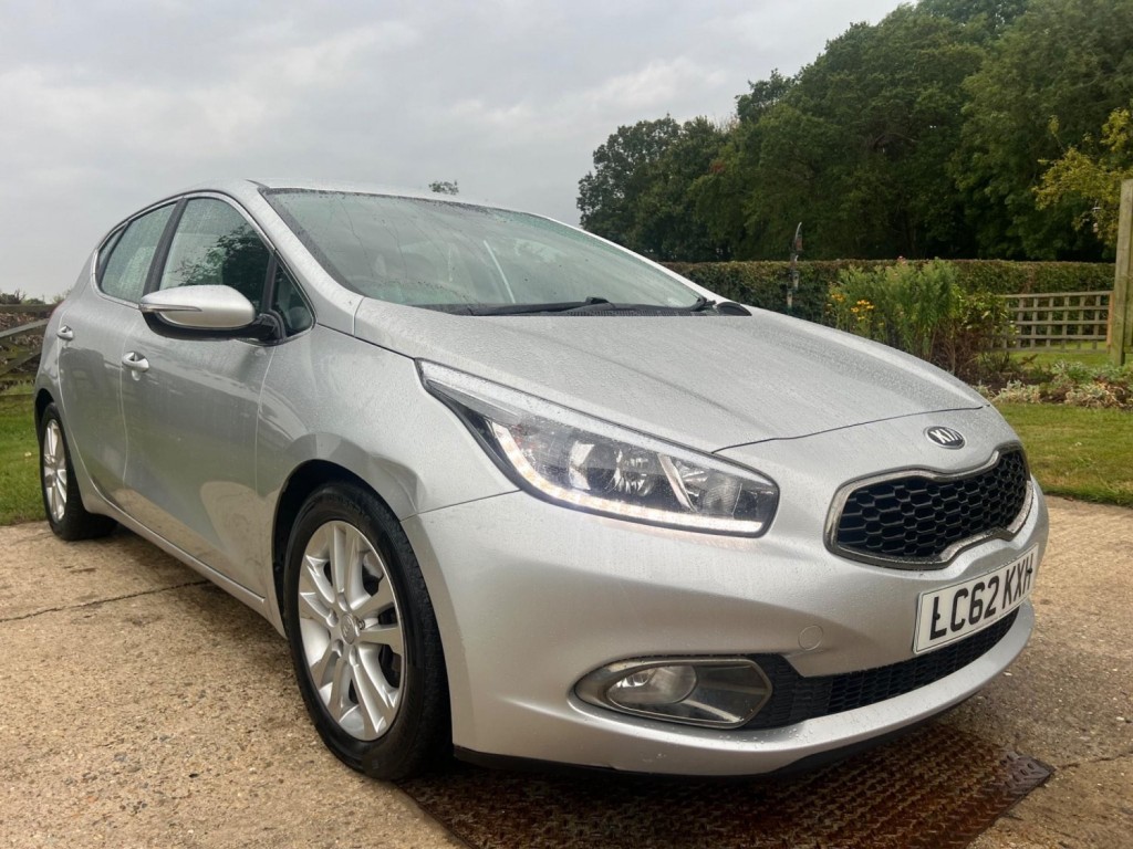 View KIA CEED 1.6 CRDi EcoDynamics 2 Euro 5 (s/s) 5dr
