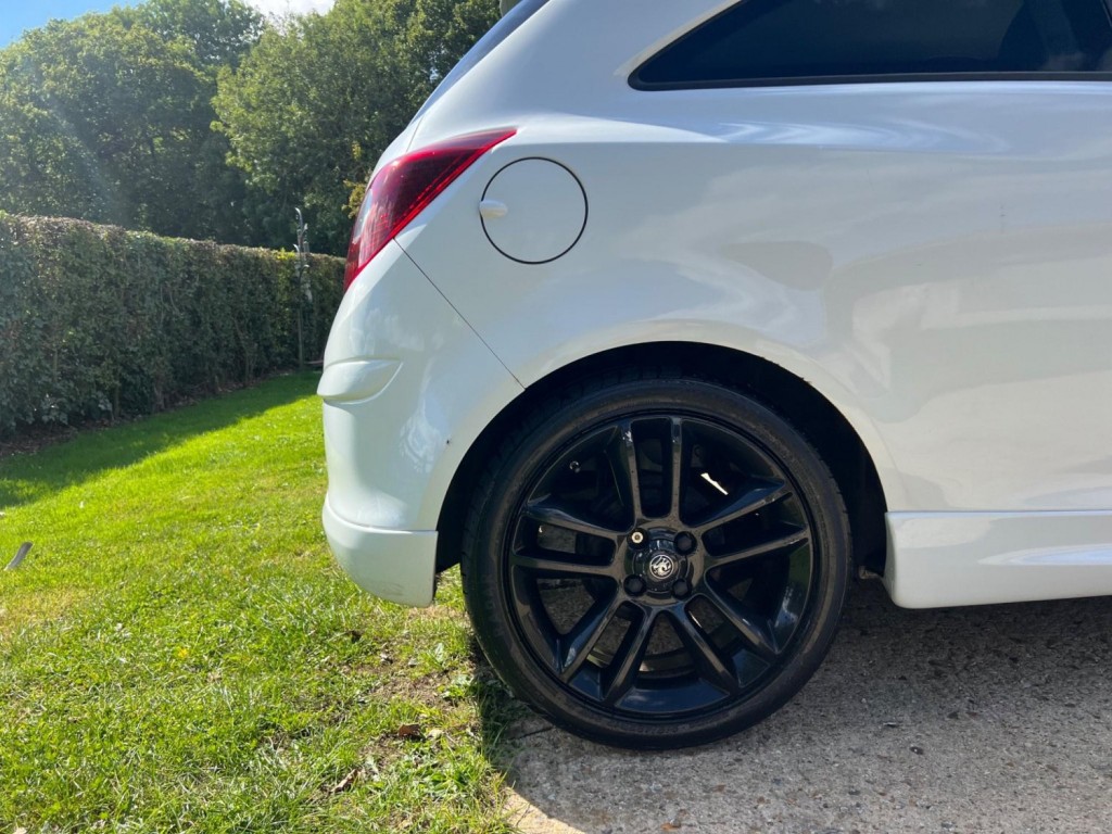 VAUXHALL CORSA