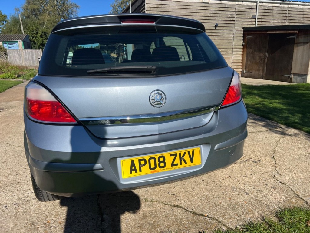 VAUXHALL ASTRA