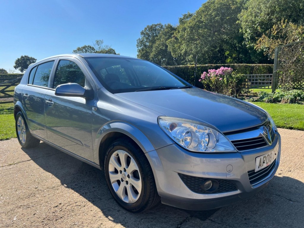 View VAUXHALL ASTRA 1.6 VVT 16v Breeze 5dr