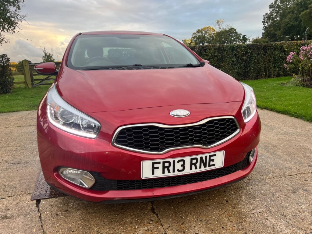 View KIA CEED 1.6 CRDi EcoDynamics 3 Euro 5 (s/s) 5dr