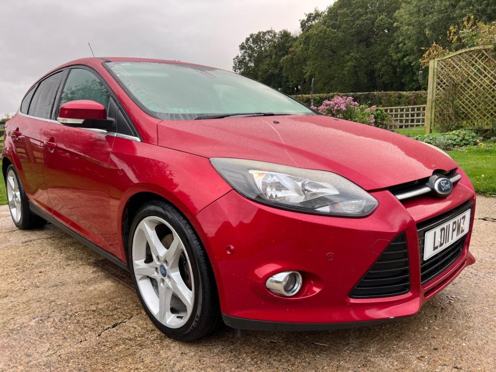 View FORD FOCUS 1.6T EcoBoost Titanium Euro 5 (s/s) 5dr