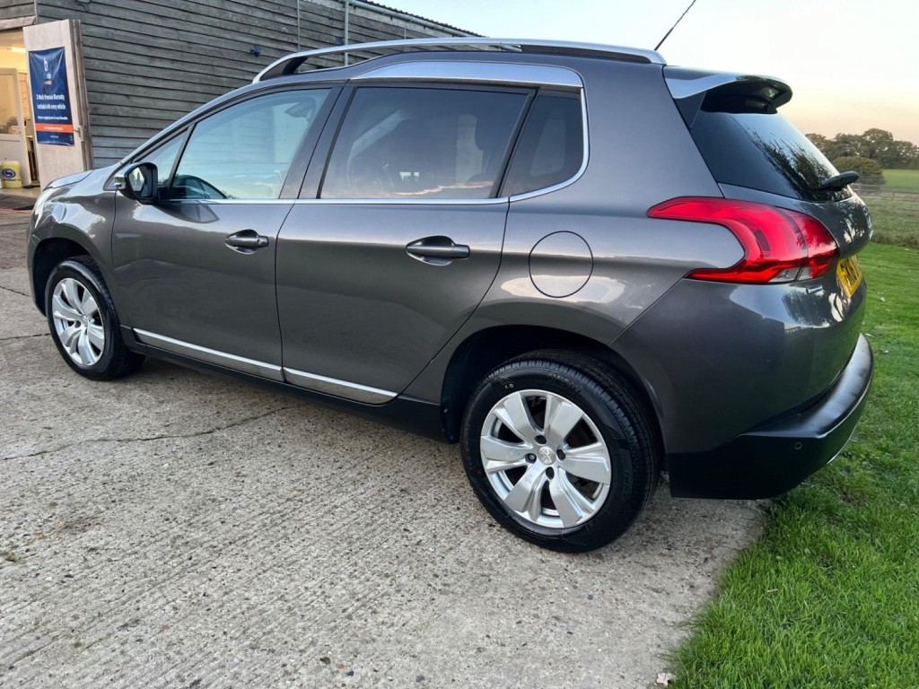 PEUGEOT 2008