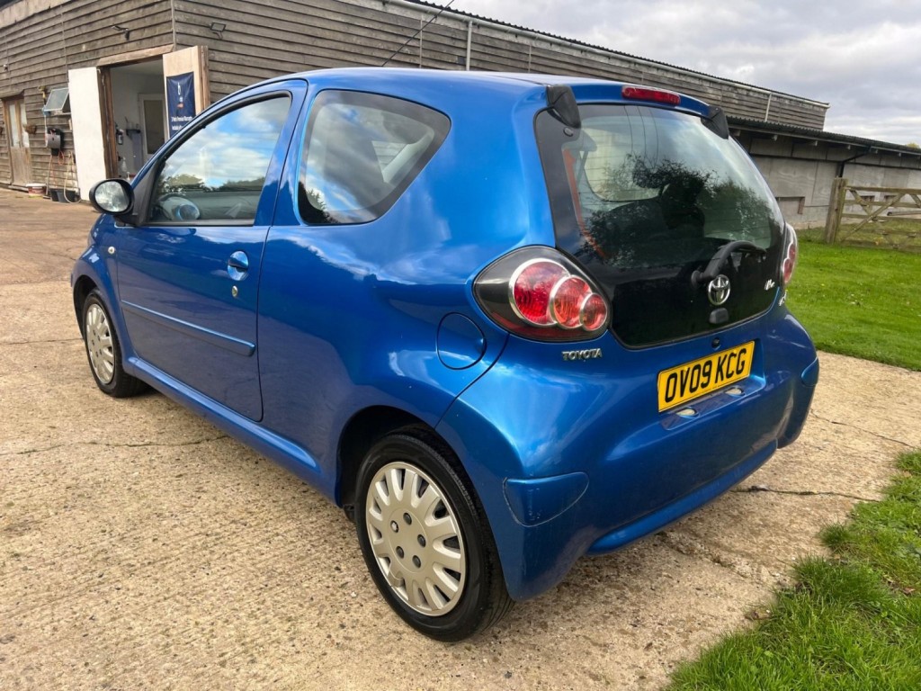 TOYOTA AYGO