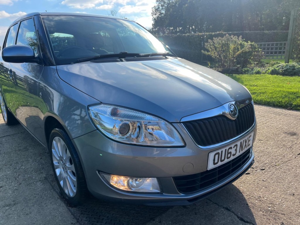 View SKODA FABIA 1.6 TDI Elegance Euro 5 5dr