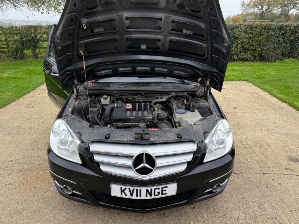 MERCEDES-BENZ B CLASS