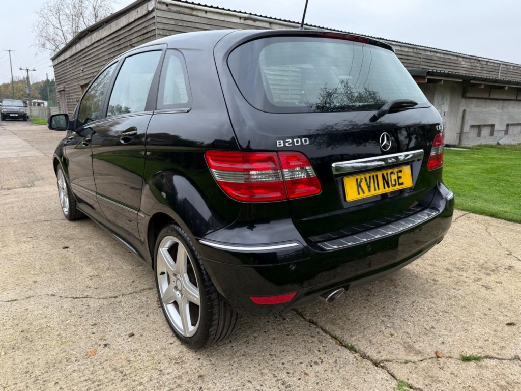 MERCEDES-BENZ B CLASS