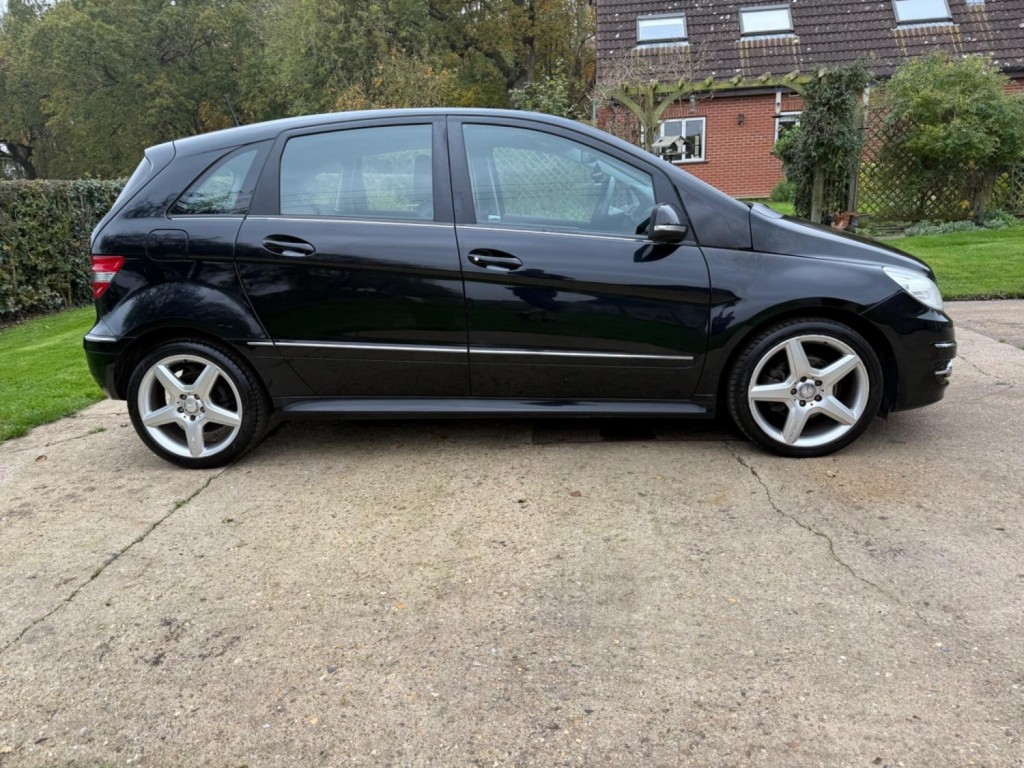 MERCEDES-BENZ B CLASS