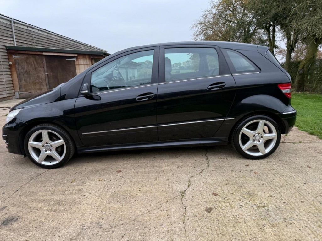 MERCEDES-BENZ B CLASS