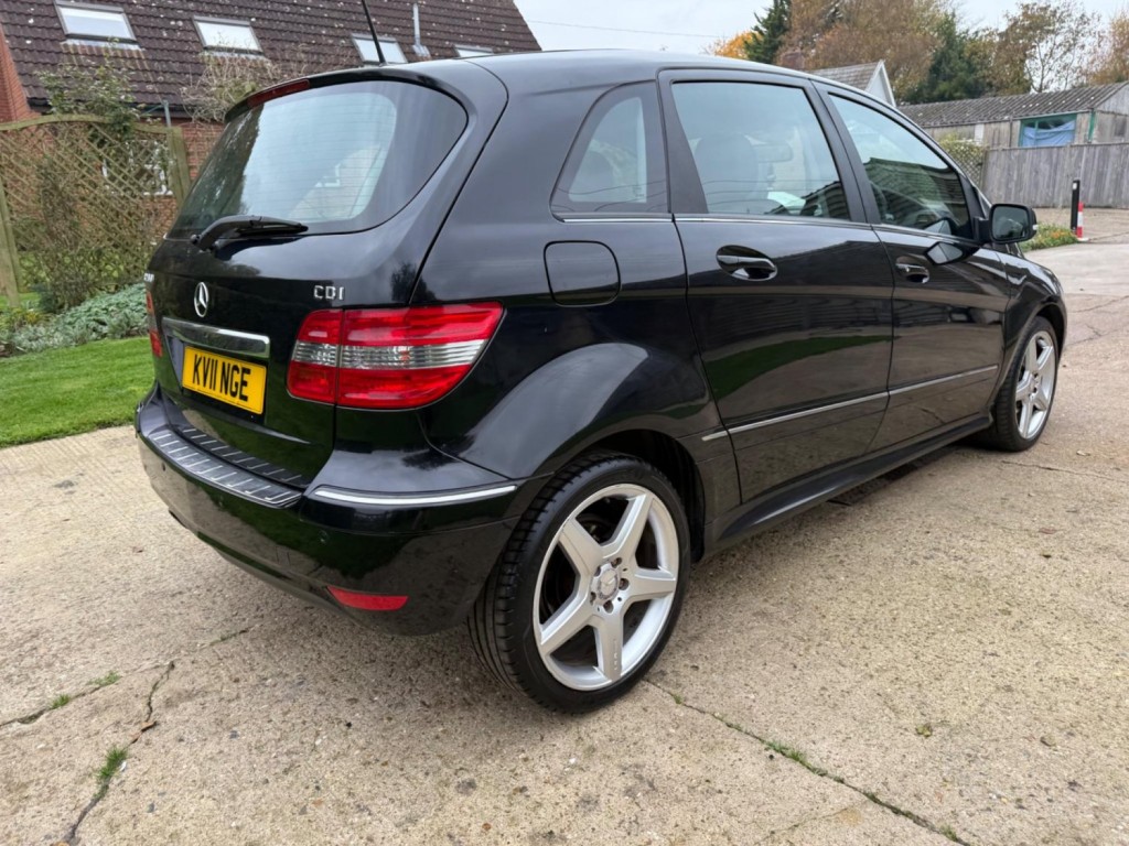 MERCEDES-BENZ B CLASS