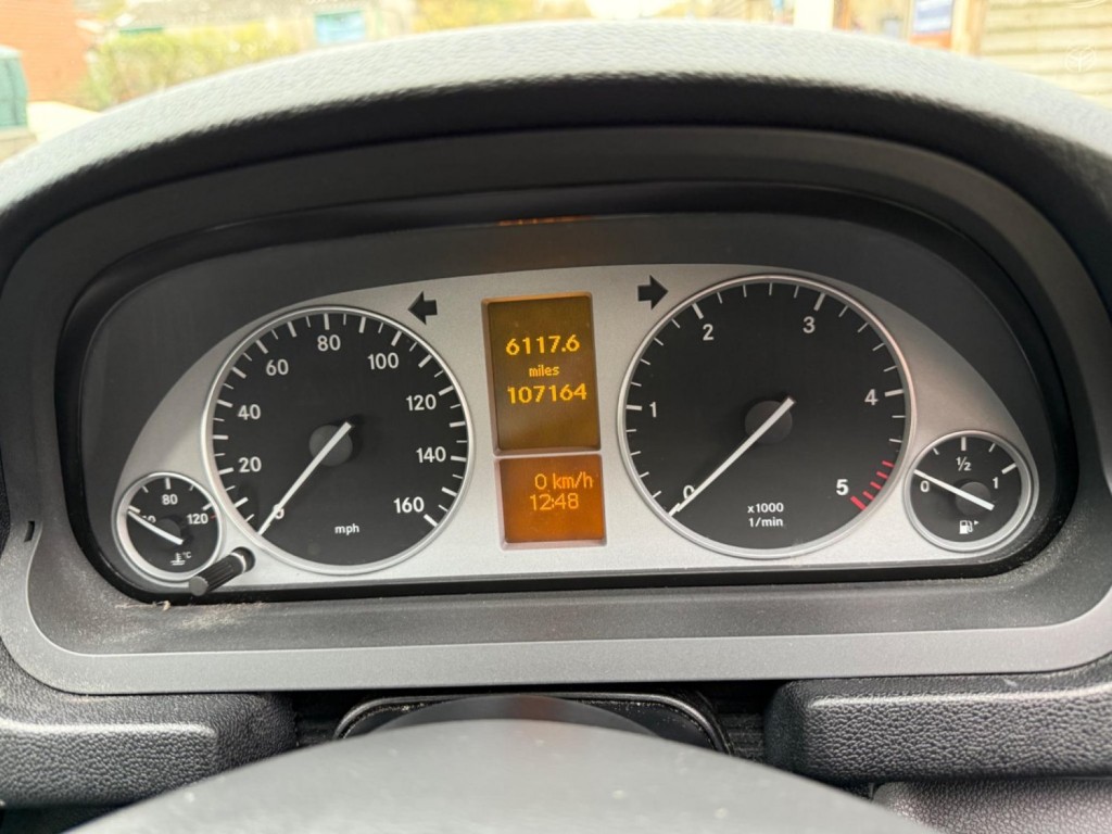 MERCEDES-BENZ B CLASS