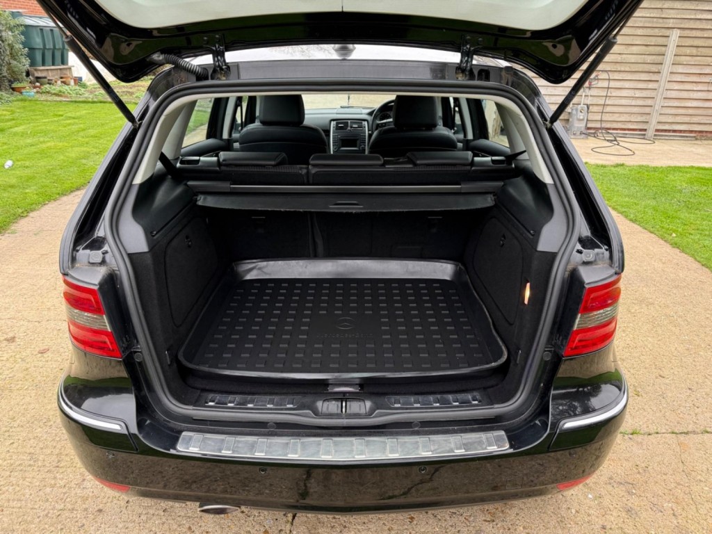 MERCEDES-BENZ B CLASS