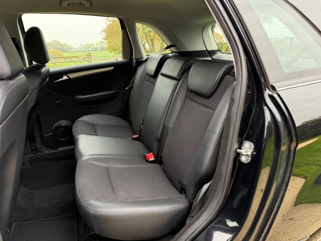 MERCEDES-BENZ B CLASS