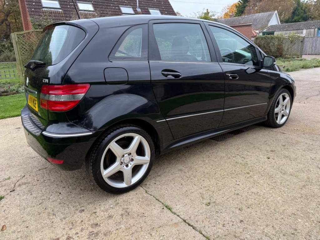 MERCEDES-BENZ B CLASS