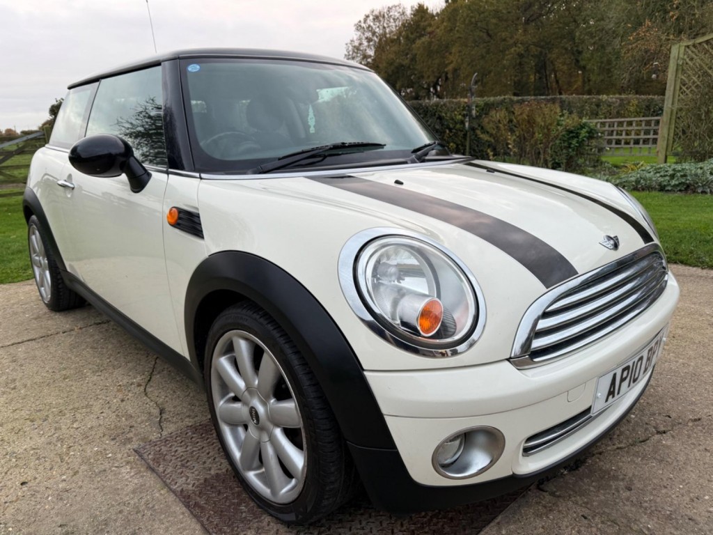 View MINI HATCH 1.6 Cooper Euro 5 3dr