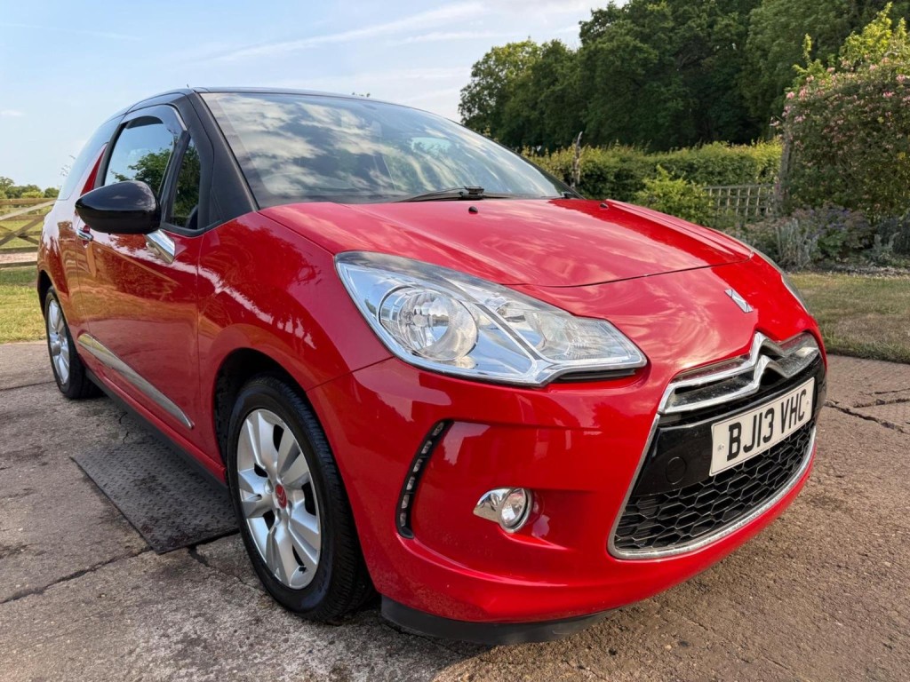 View CITROEN DS3 1.6 e-HDi Airdream DStyle Euro 5 (s/s) 3dr