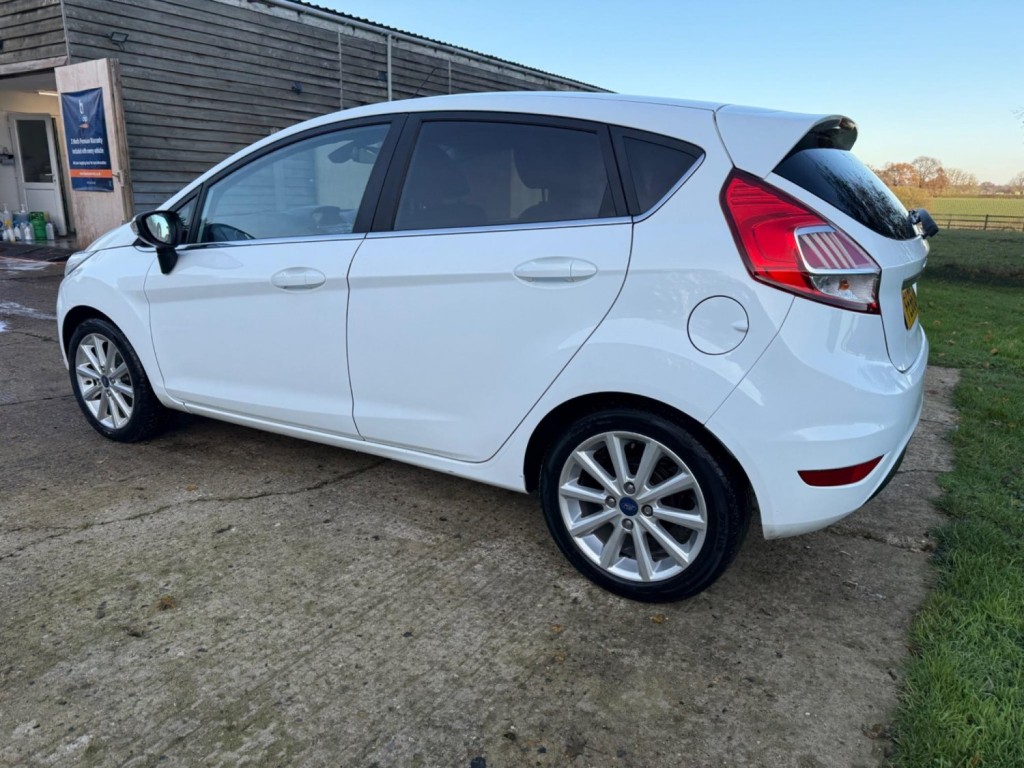 FORD FIESTA