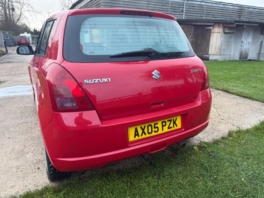 SUZUKI SWIFT