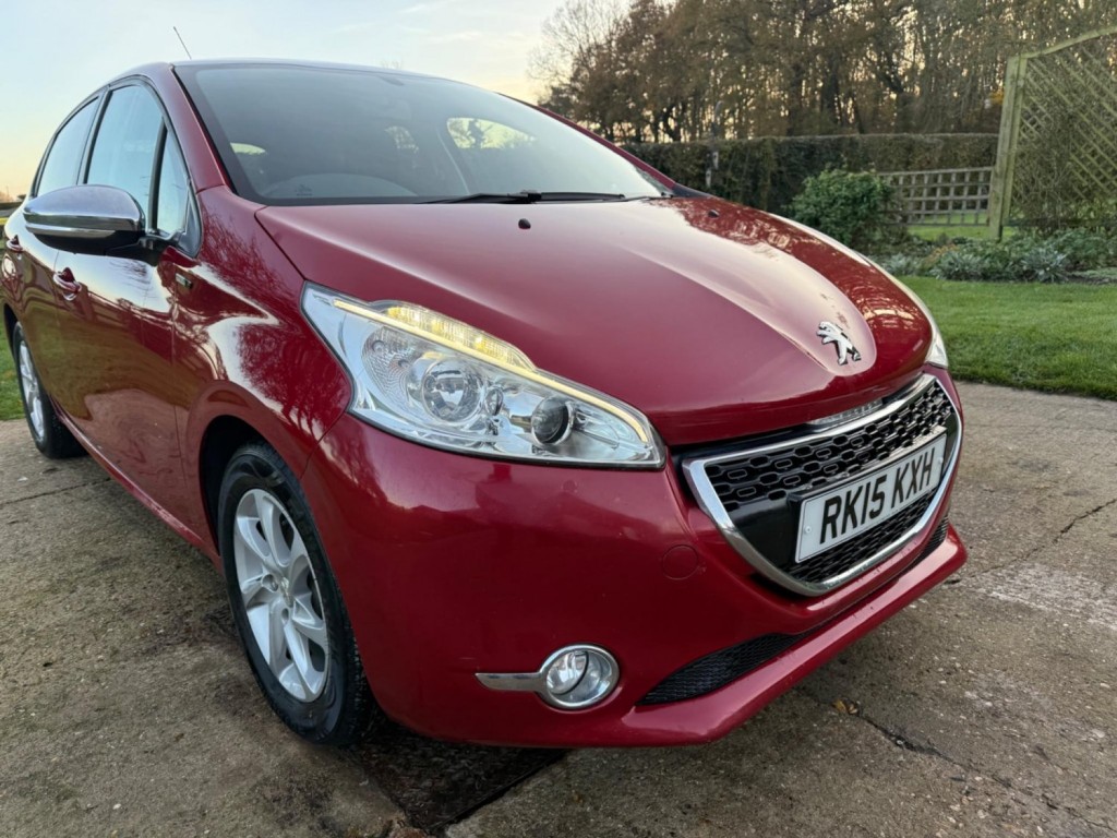 View PEUGEOT 208 1.4 HDi Style Euro 5 5dr