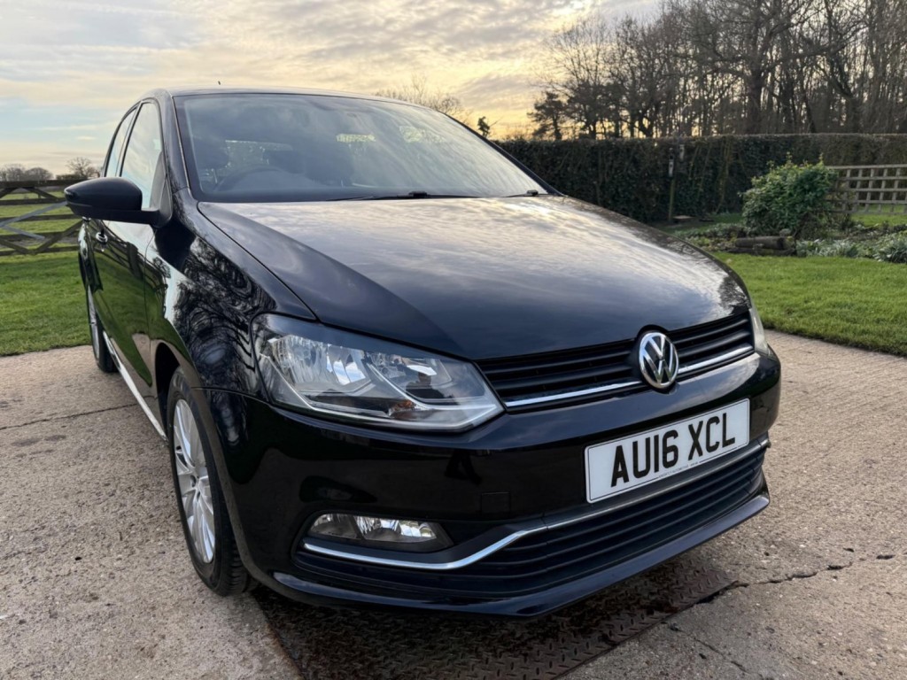 View VOLKSWAGEN POLO 1.2 TSI BlueMotion Tech SE Euro 6 (s/s) 5dr