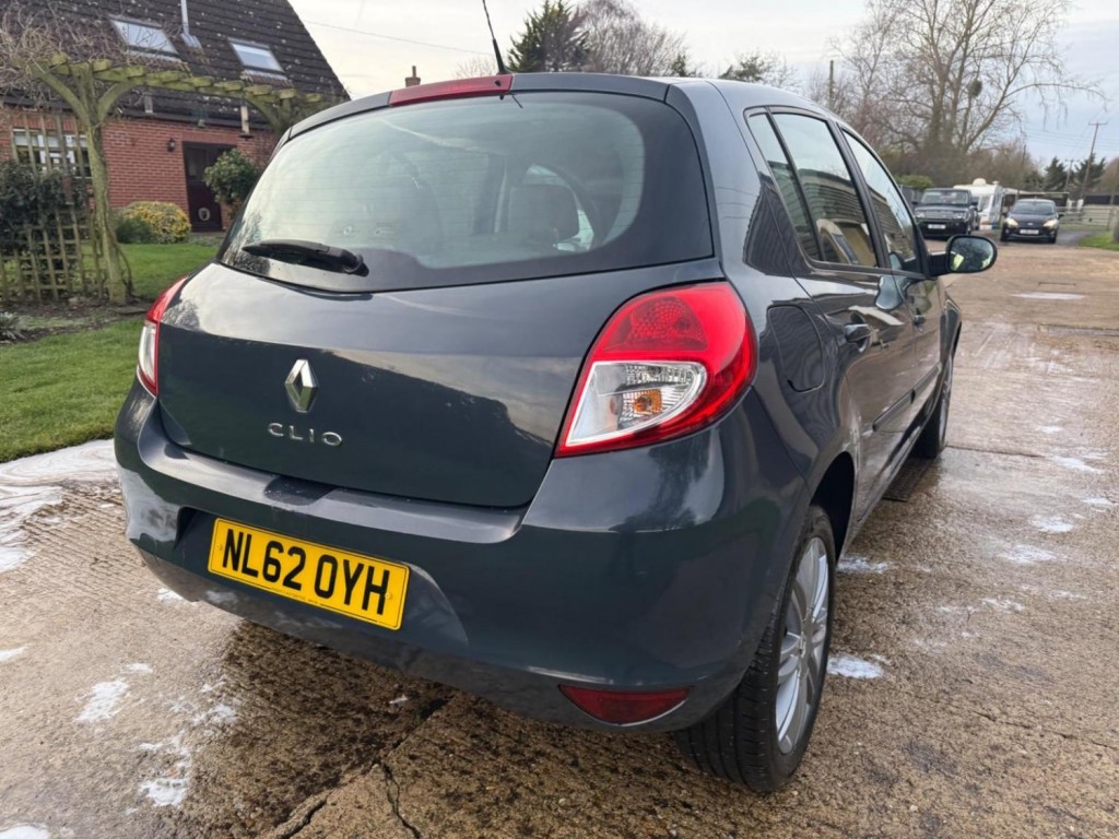 RENAULT CLIO