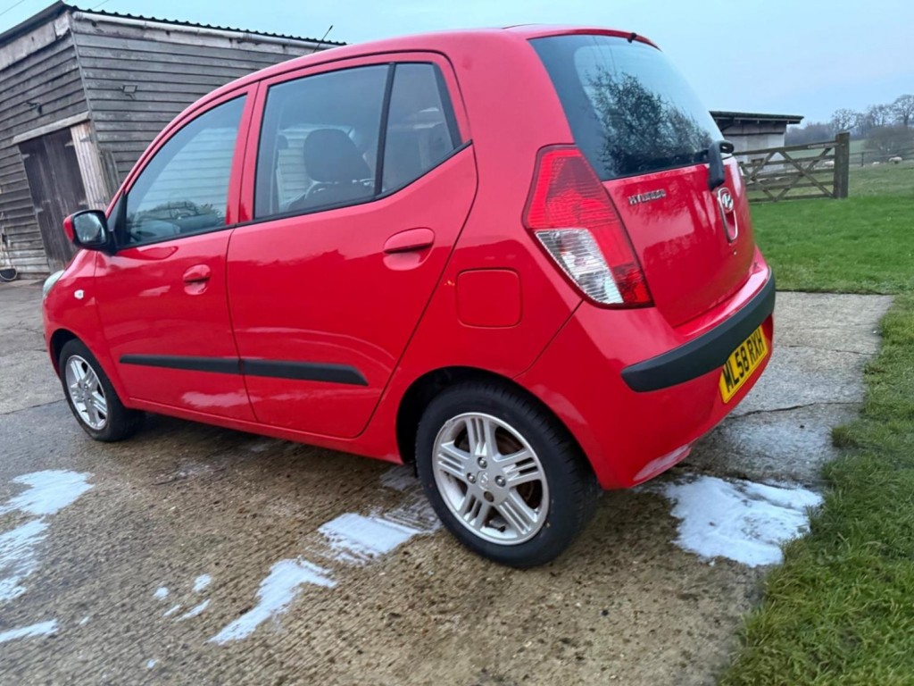 HYUNDAI I10