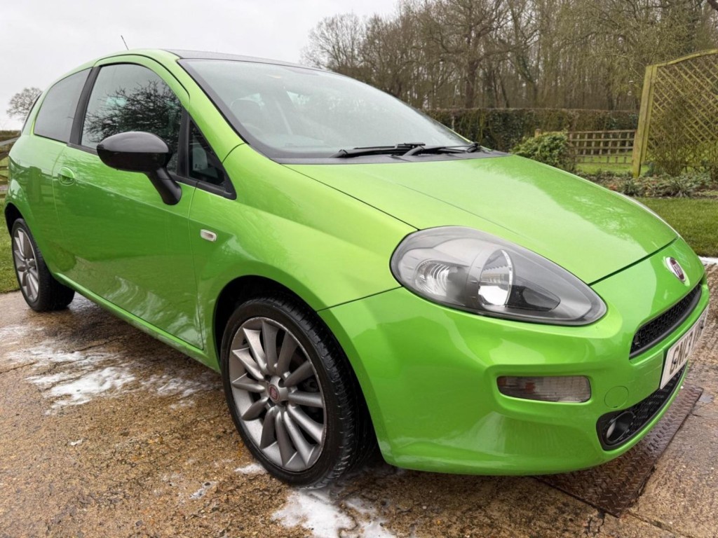 View FIAT PUNTO 0.9 TwinAir Euro 5 (s/s) 3dr