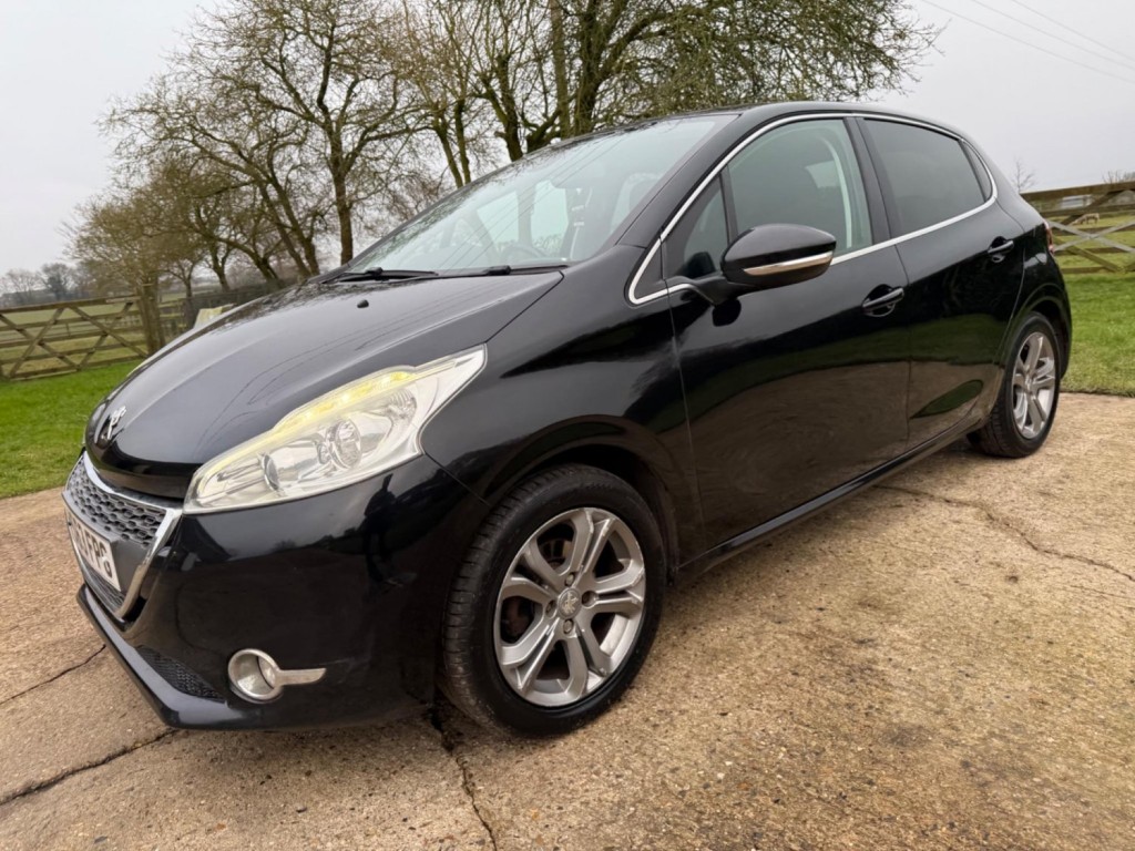 View PEUGEOT 208 1.4 HDi Allure Euro 5 5dr