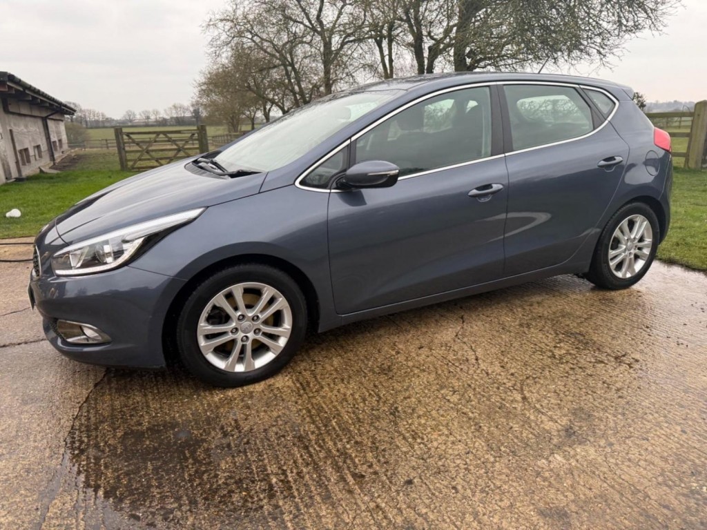 View KIA CEED 1.6 CRDi EcoDynamics 2 Euro 5 (s/s) 5dr