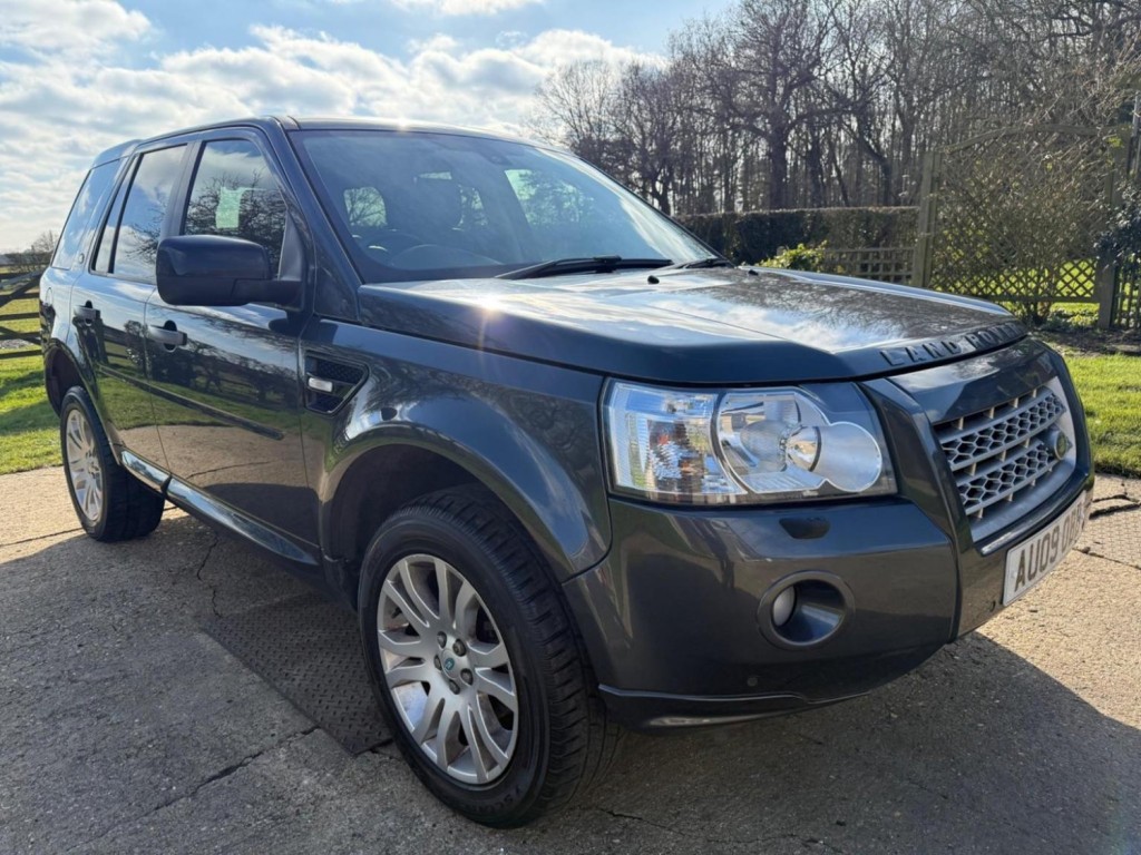 View LAND ROVER FREELANDER 2 2.2 TD4 HSE Auto 4WD Euro 4 5dr