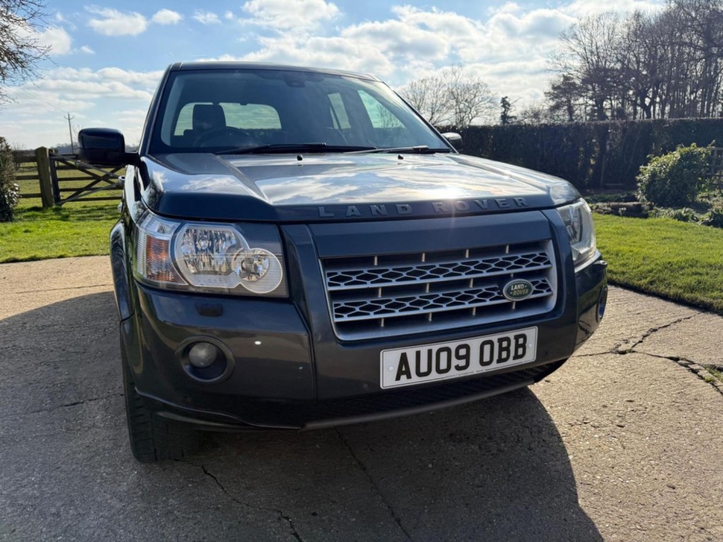 View LAND ROVER FREELANDER 2 2.2 TD4 HSE Auto 4WD Euro 4 5dr