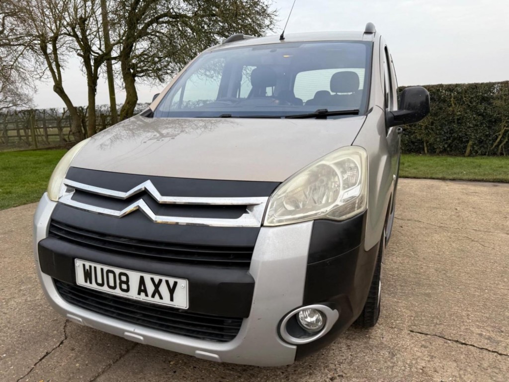 View CITROEN BERLINGO 1.6 HDi XTR Multispace MPV Euro 4 5dr