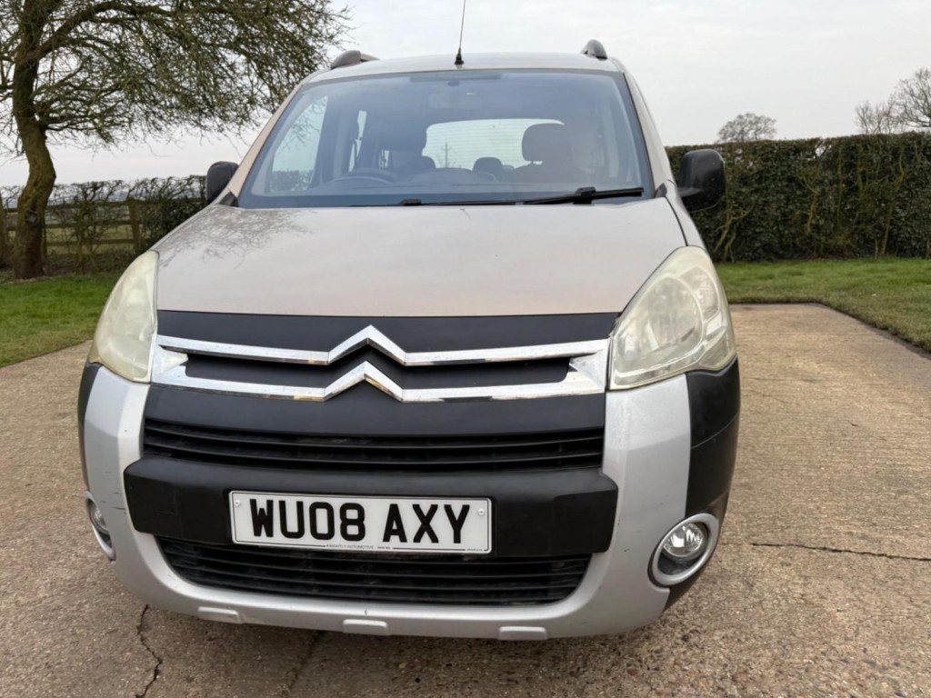View CITROEN BERLINGO 1.6 HDi XTR Multispace MPV Euro 4 5dr
