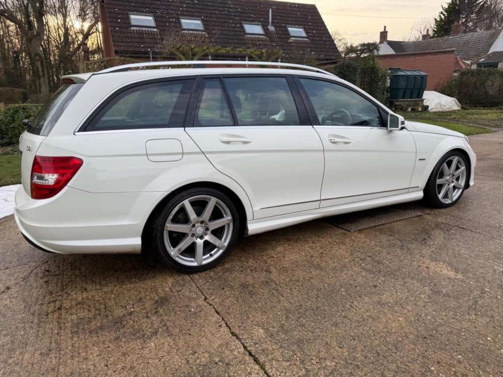 MERCEDES-BENZ C CLASS
