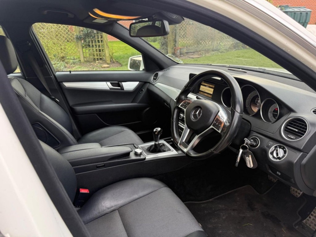 MERCEDES-BENZ C CLASS