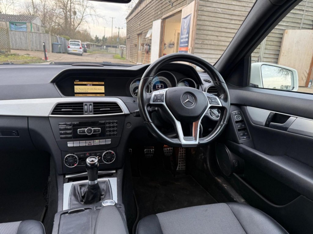 MERCEDES-BENZ C CLASS